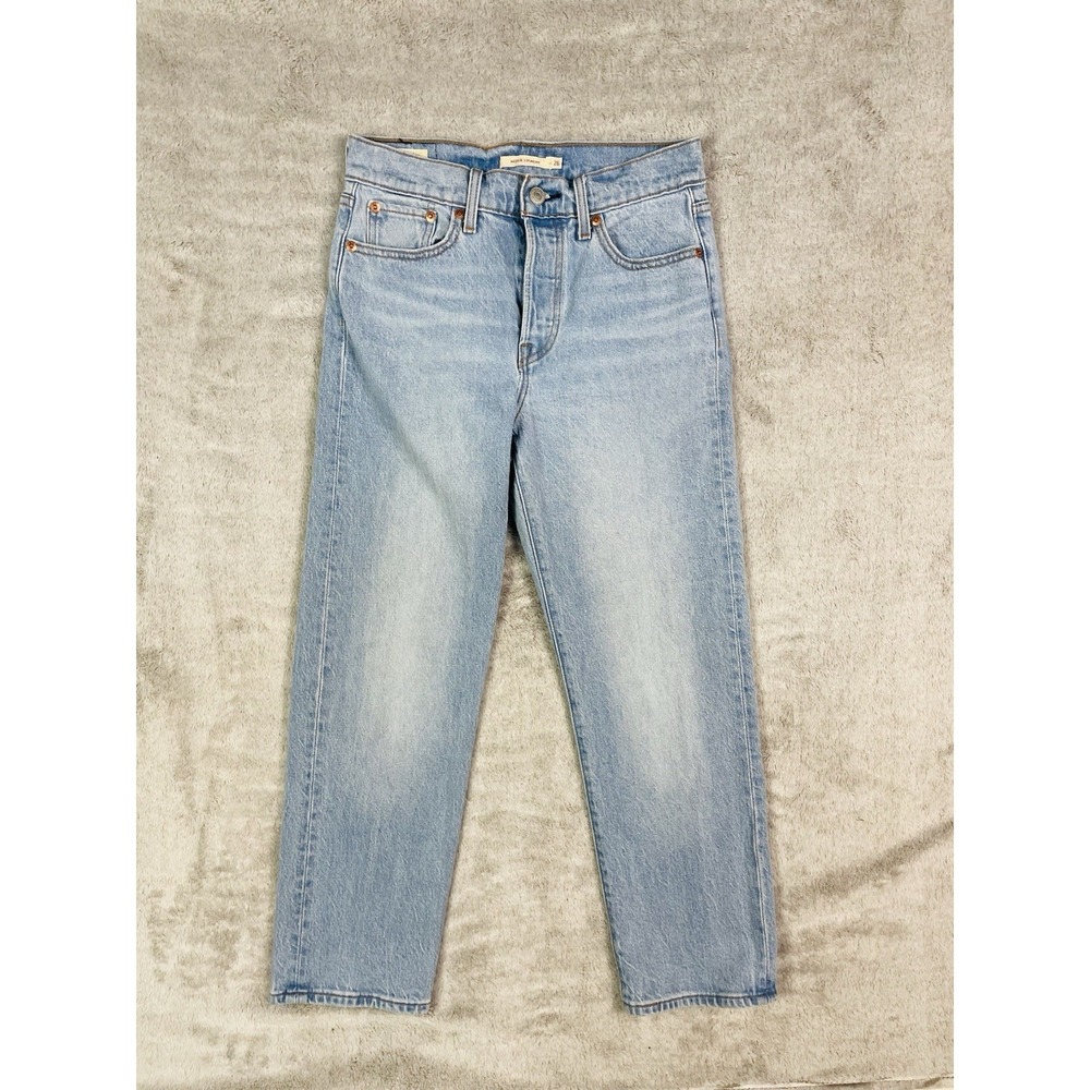 Levis Premium Wedgie Straight Jeans Womens‎ 26 Blue Light Wash High Rise Denim